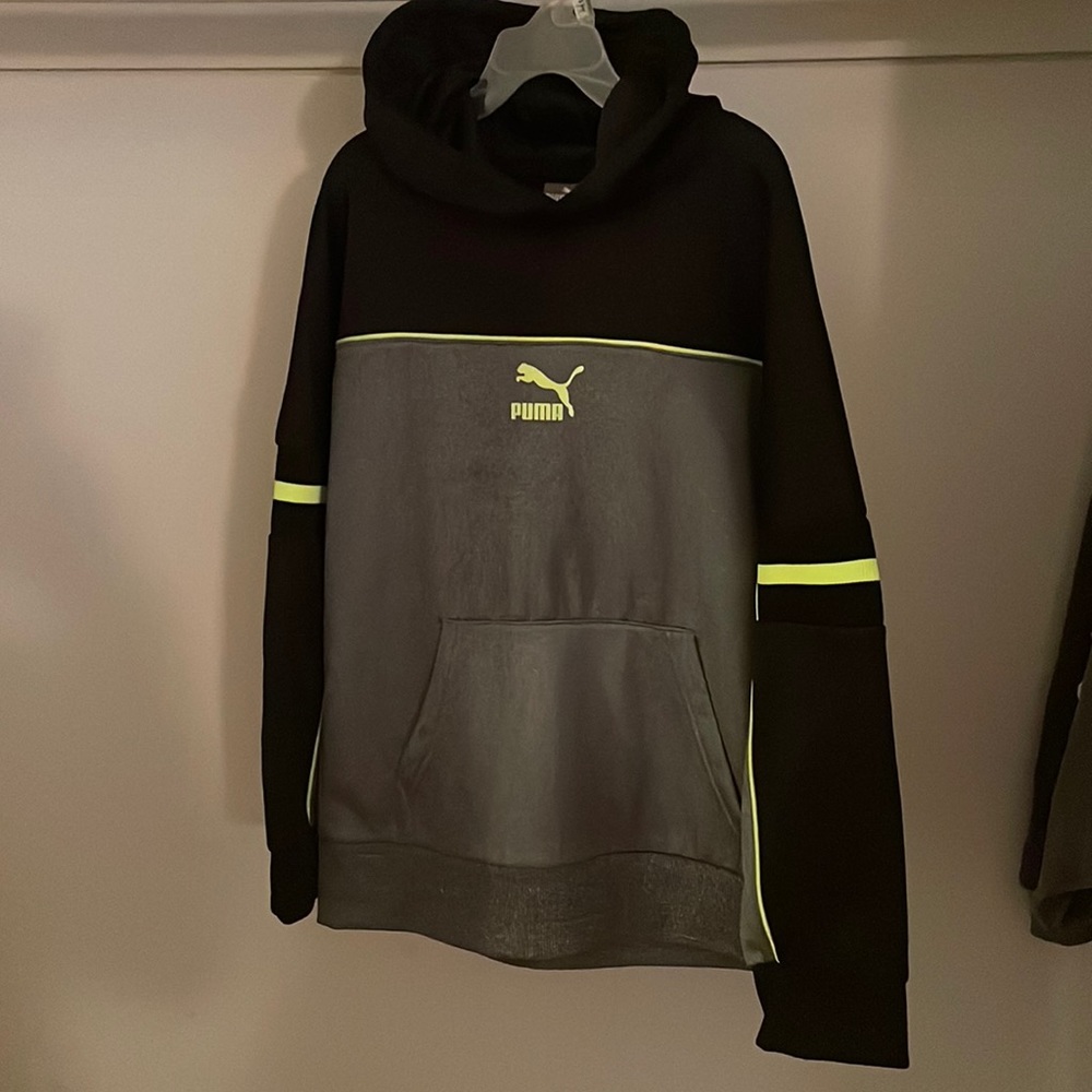 Boys Gently Worn Light Sweatshirt